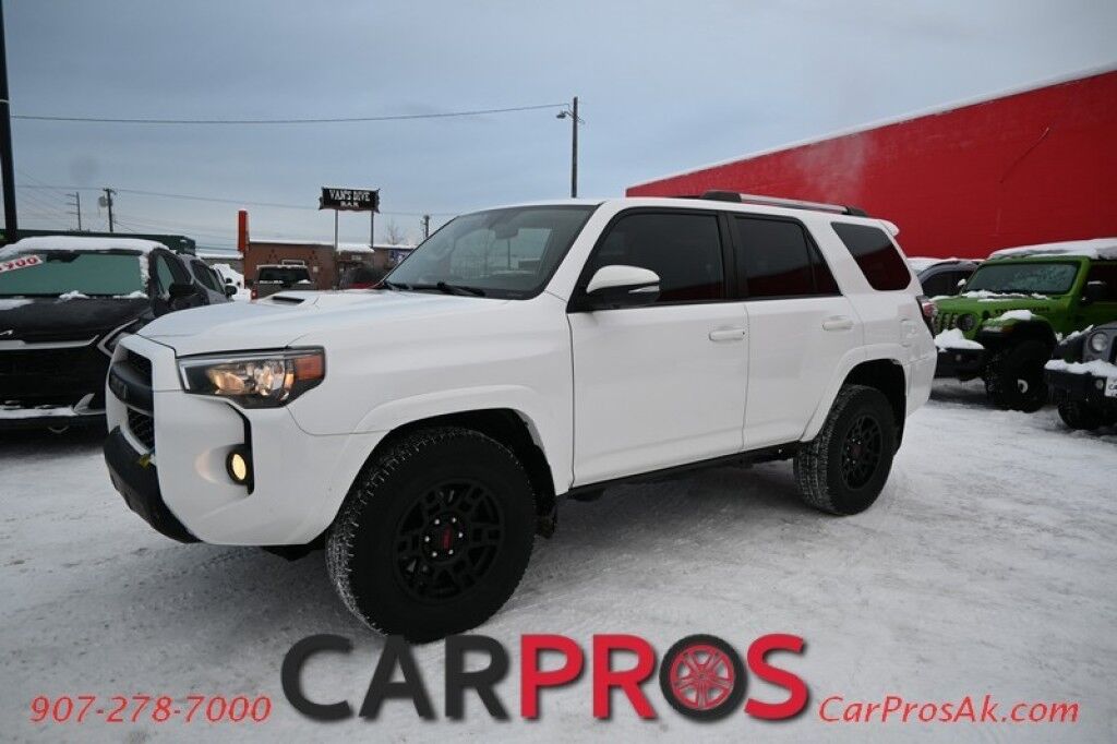 2016 Toyota 4Runner Trail Edition - 4.0L V6 - 4X4 - Remote Start - Navigation - Bluetooth - Backup Camera - Keyless Entry - Power Windows & Door Locks - TRD Pro Wheels - Tow Package