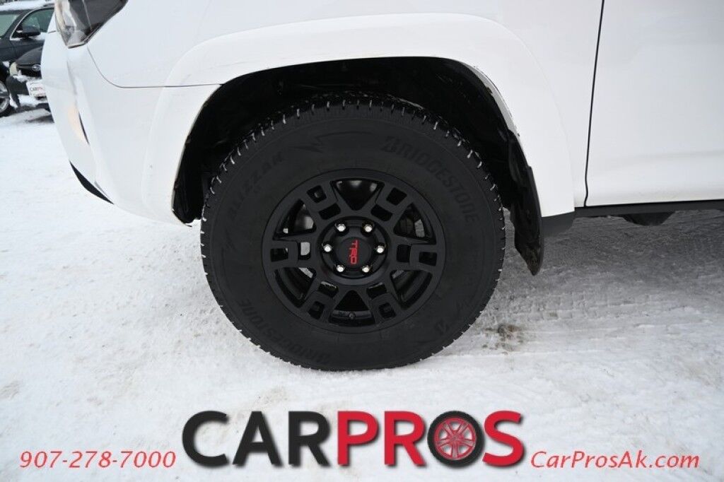 2016 Toyota 4Runner Trail Edition - 4X4 - Kinetic Dynamic Suspension System - Remote Start - Navigation - Bluetooth - Backup Camera - Keyless Entry - TRD Pro Wheels - Tow Package Anchorage AK