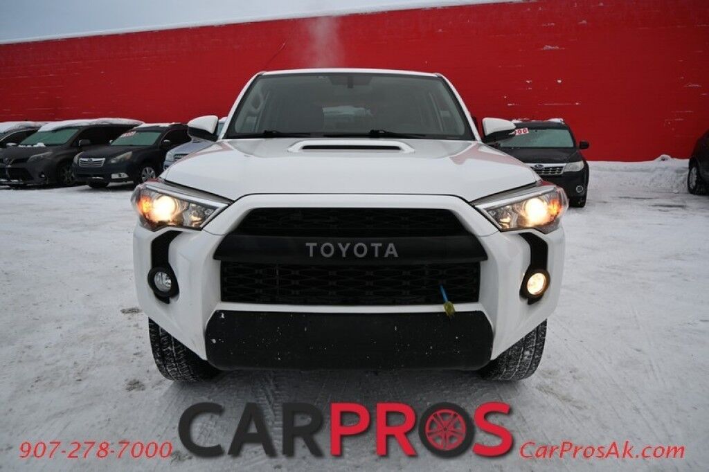 2016 Toyota 4Runner Trail Edition - 4X4 - Kinetic Dynamic Suspension System - Remote Start - Navigation - Bluetooth - Backup Camera - Keyless Entry - TRD Pro Wheels - Tow Package