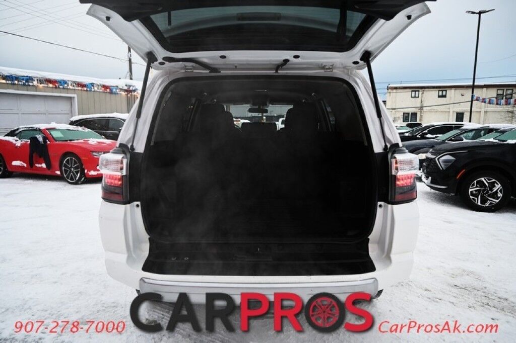 2016 Toyota 4Runner Trail Edition - 4X4 - Kinetic Dynamic Suspension System - Remote Start - Navigation - Bluetooth - Backup Camera - Keyless Entry - TRD Pro Wheels - Tow Package Anchorage AK