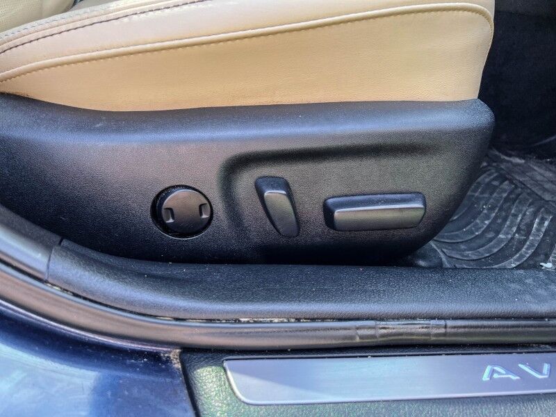 2016 Toyota Avalon Limited Wilmington NC