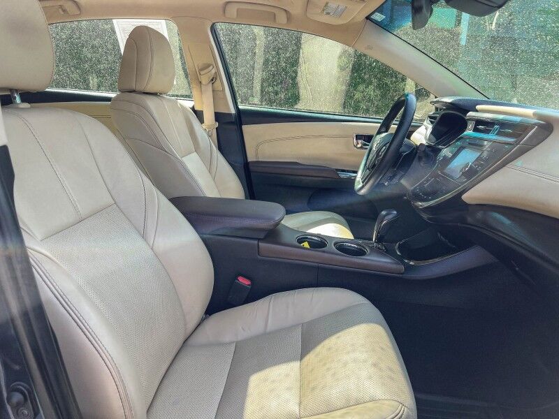 2016 Toyota Avalon Limited Wilmington NC