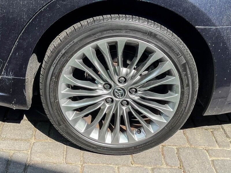 2016 Toyota Avalon Limited Wilmington NC