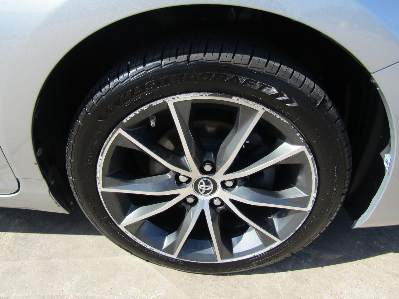 2016 Toyota Camry 4dr Sdn I4 Auto XLE (Natl) Grand Prairie TX