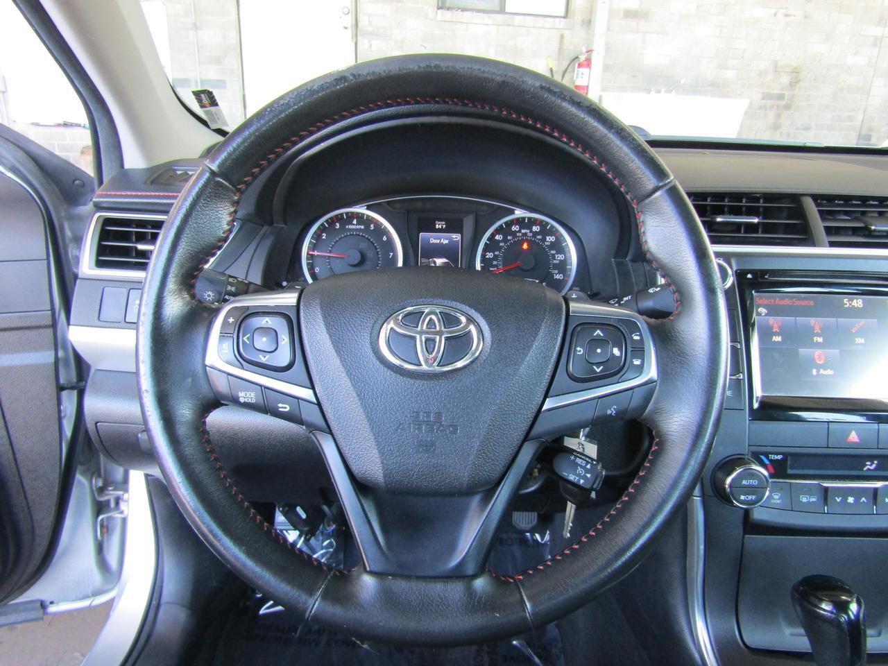 2016 Toyota Camry 4dr Sdn I4 Auto XLE (Natl) Grand Prairie TX