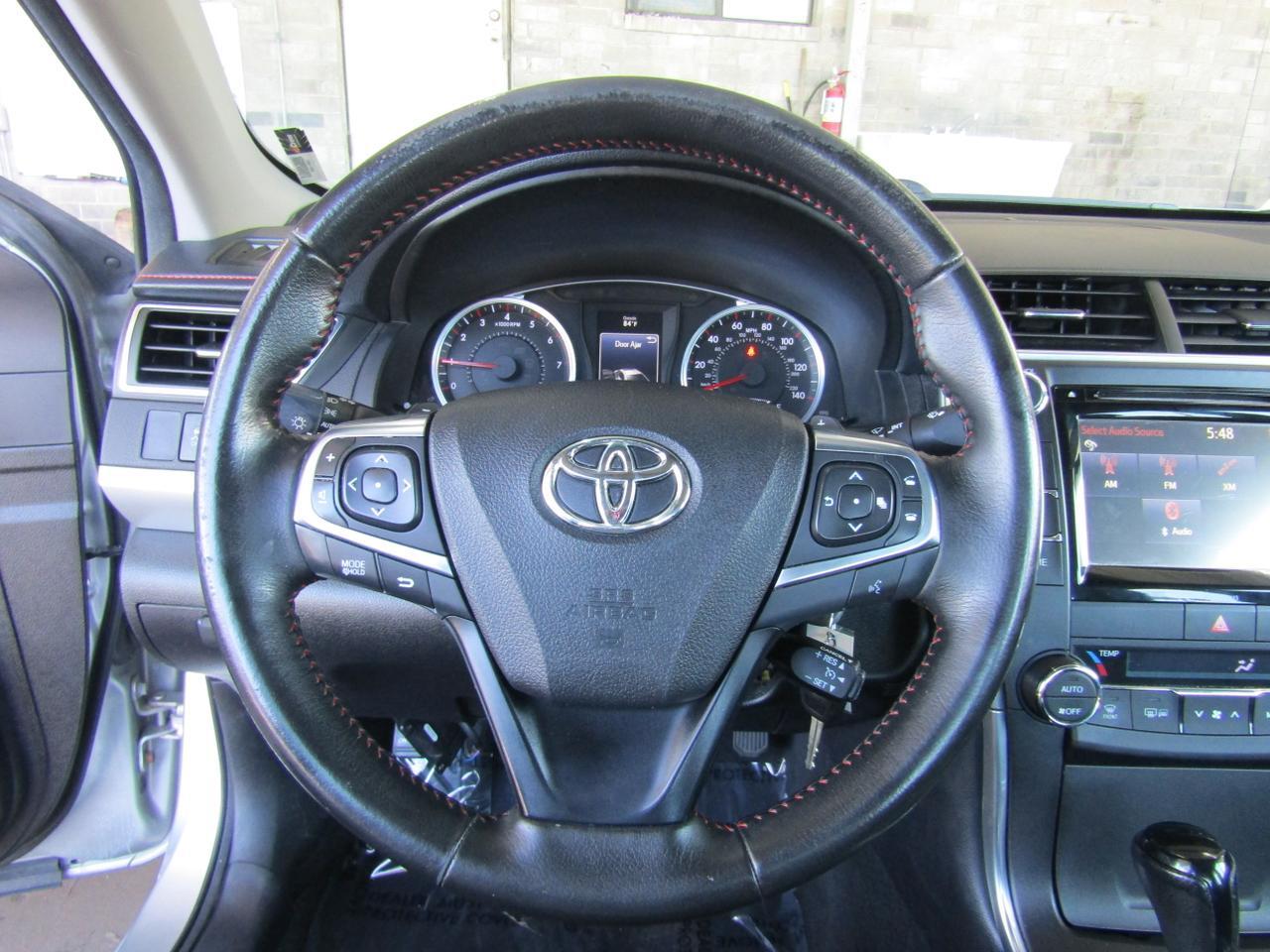 2016 Toyota Camry 4dr Sdn I4 Auto XLE (Natl) Grand Prairie TX