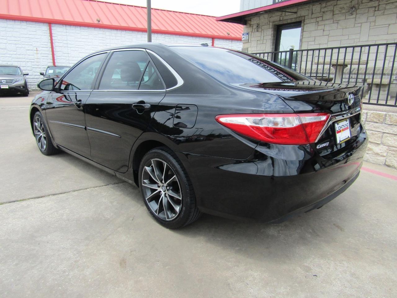 2016 Toyota Camry 4dr Sdn I4 Auto XSE Grand Prairie TX