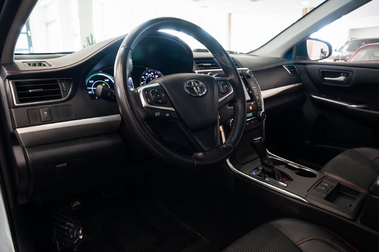 2016 Toyota Camry Hybrid SE Gladstone OR