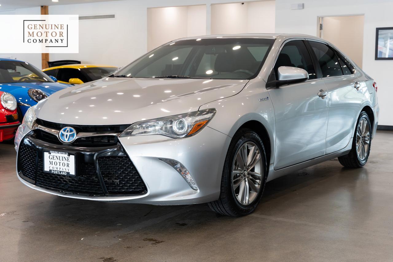 2016 Toyota Camry Hybrid SE