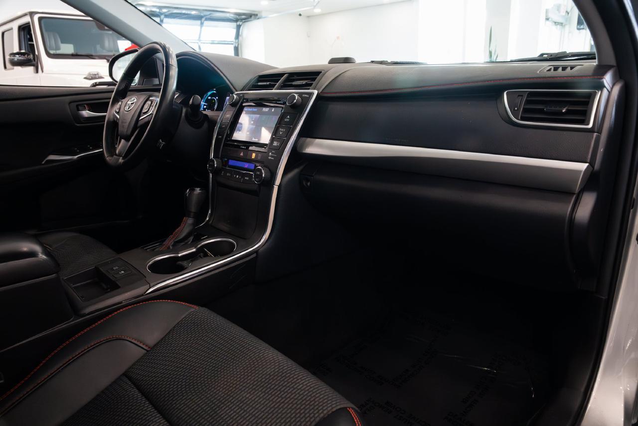 2016 Toyota Camry Hybrid SE Gladstone OR