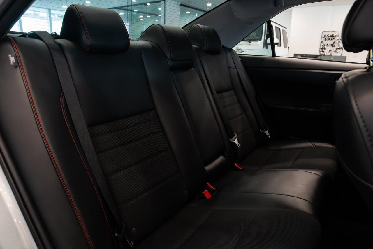 2016 Toyota Camry Hybrid SE Gladstone OR