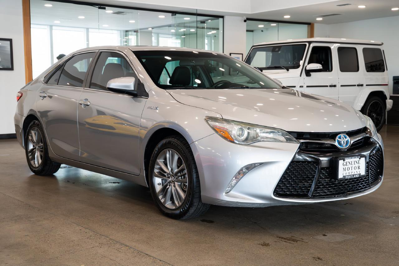 2016 Toyota Camry Hybrid SE