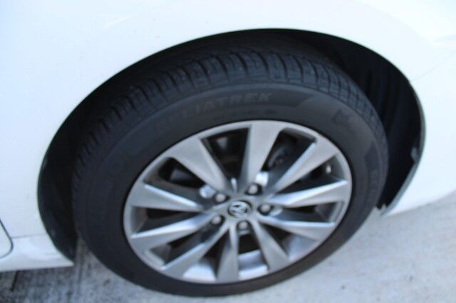 2016 Toyota Camry Hybrid XLE HYBRID Melbourne FL