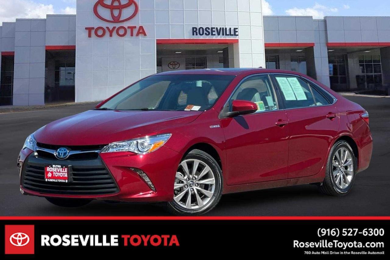 2016 Toyota Camry Hybrid XLE