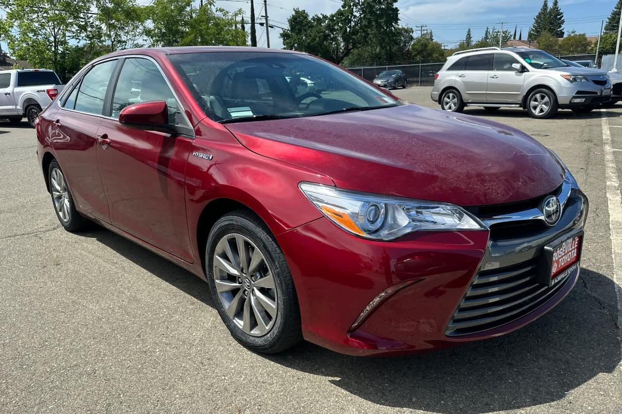 2016 Toyota Camry Hybrid XLE