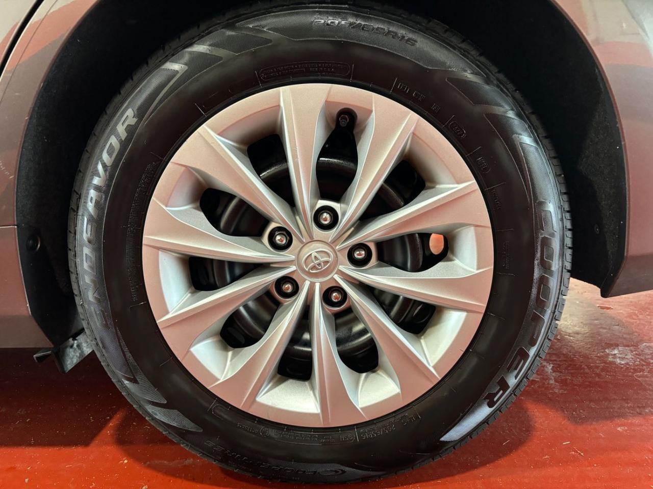 2016 Toyota Camry LE Franklin OH