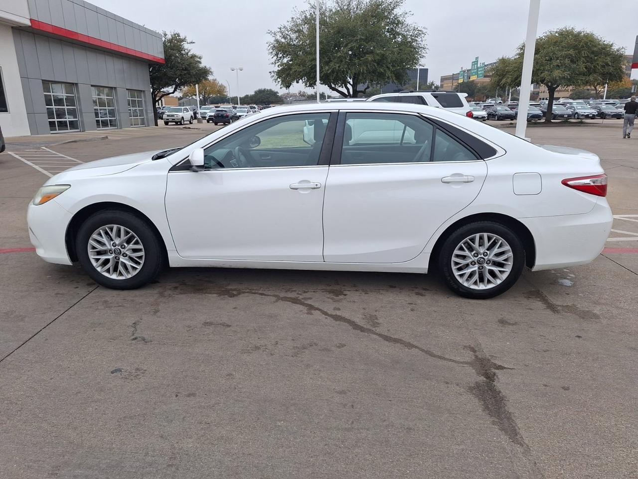 2016 Toyota Camry LE Hurst TX