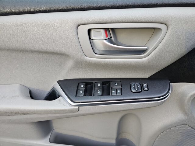 2016 Toyota Camry LE College Park GA