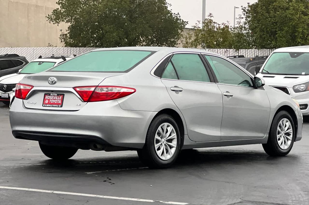 2016 Toyota Camry LE