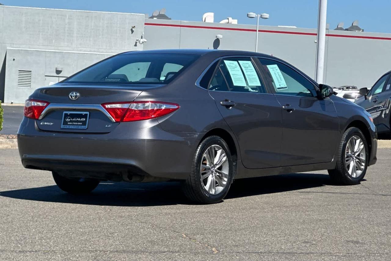 2016 Toyota Camry LE