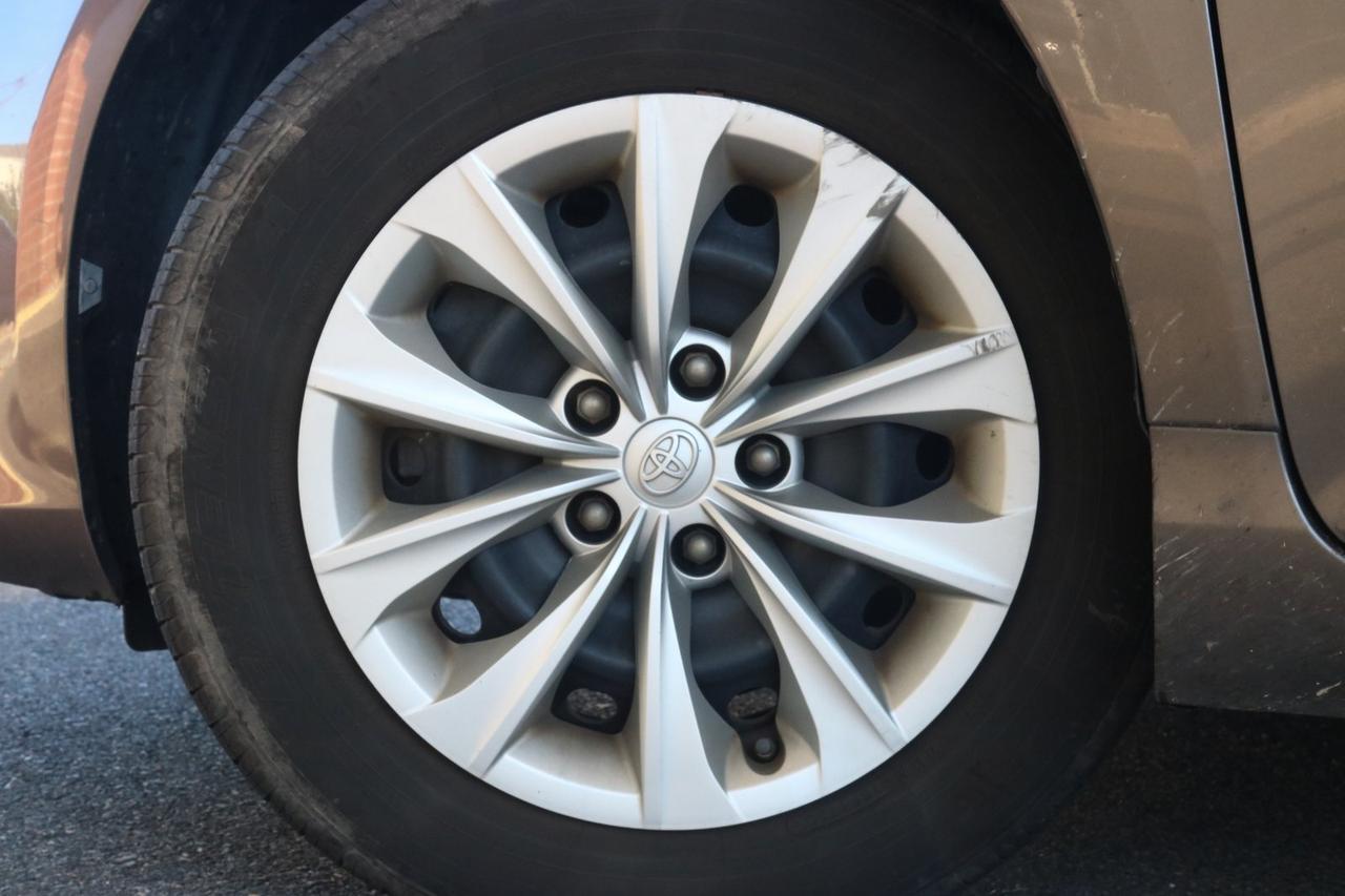 2016 Toyota Camry LE Fredericksburg VA