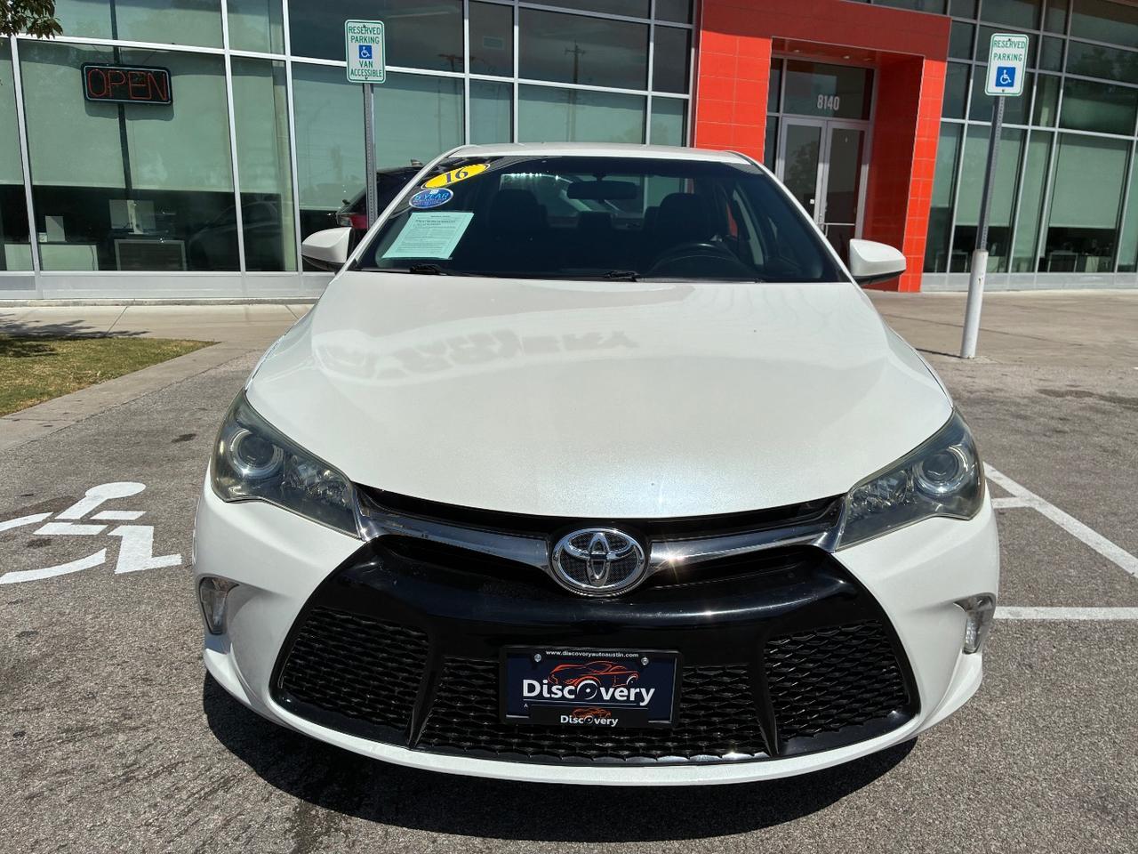 2016 Toyota Camry SE