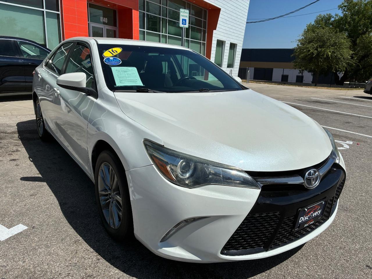 2016 Toyota Camry SE