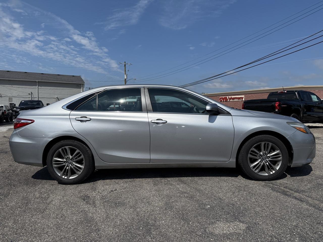 2016 Toyota Camry SE Crestwood KY