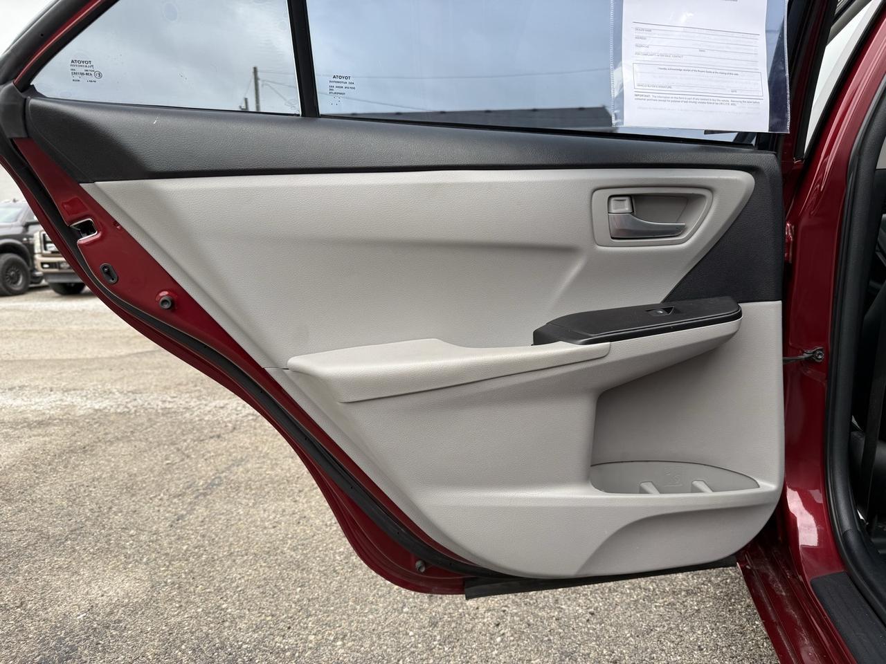 2016 Toyota Camry SE Crestwood KY