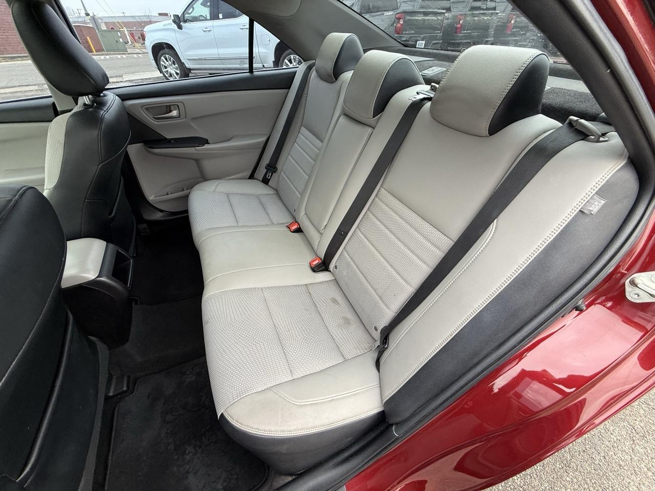 2016 Toyota Camry SE Crestwood KY