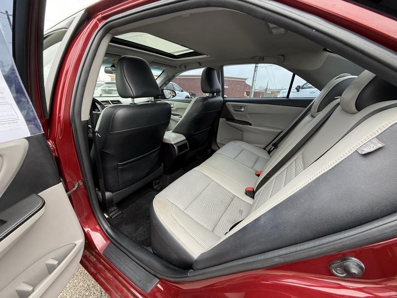 2016 Toyota Camry SE Crestwood KY