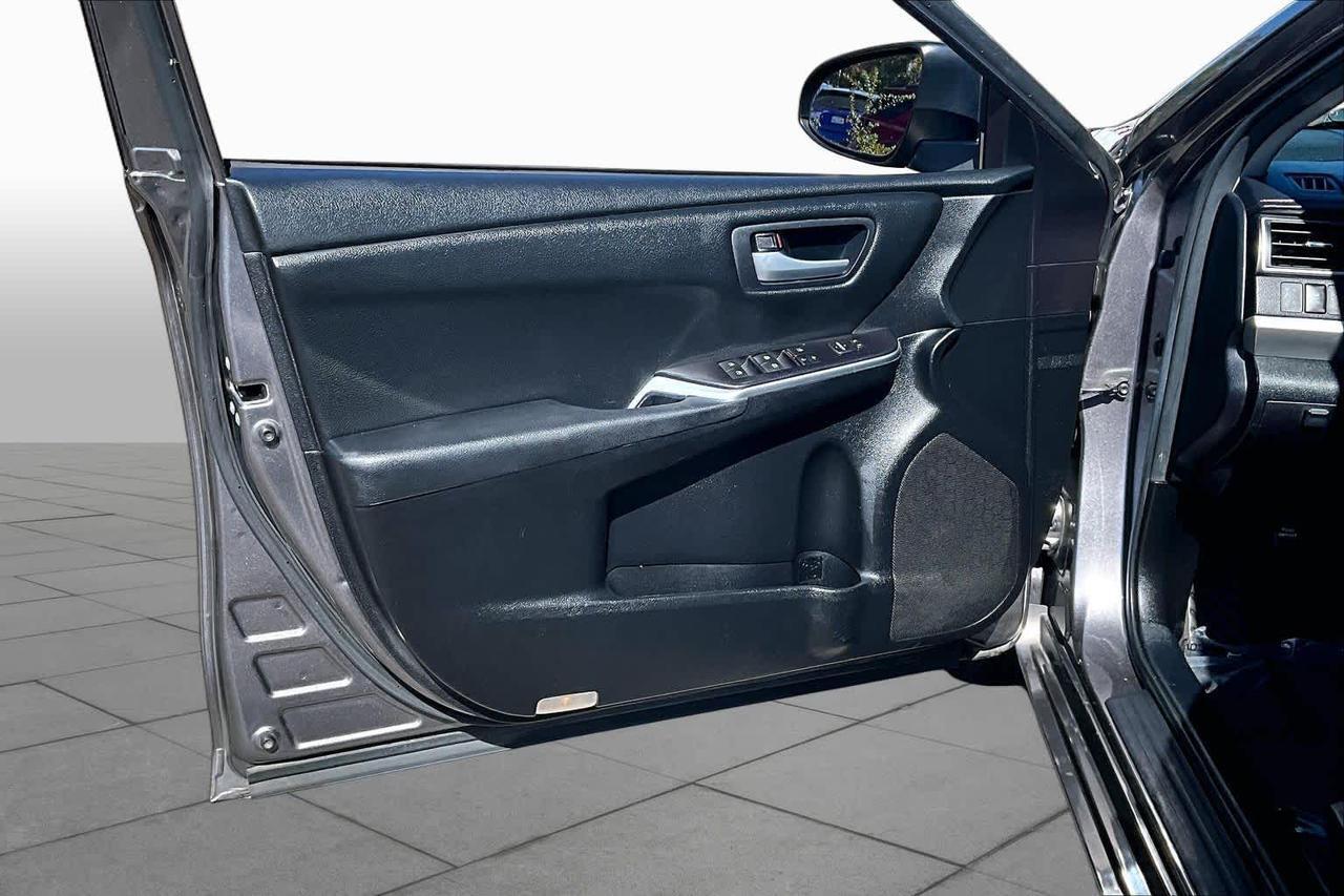 2016 Toyota Camry SE Folsom CA