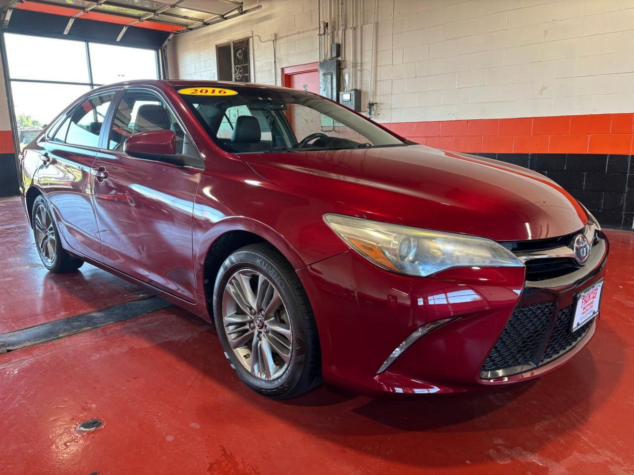 2016 Toyota Camry SE Franklin OH