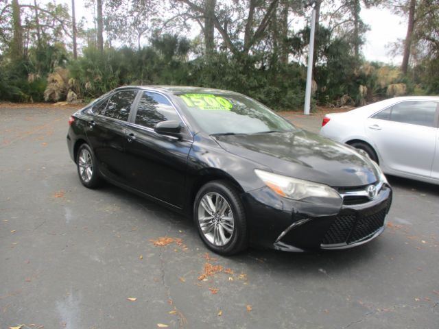 2016 Toyota Camry SE