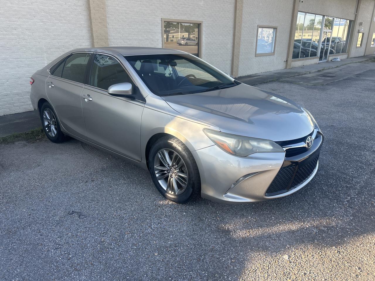 2016 Toyota Camry SE