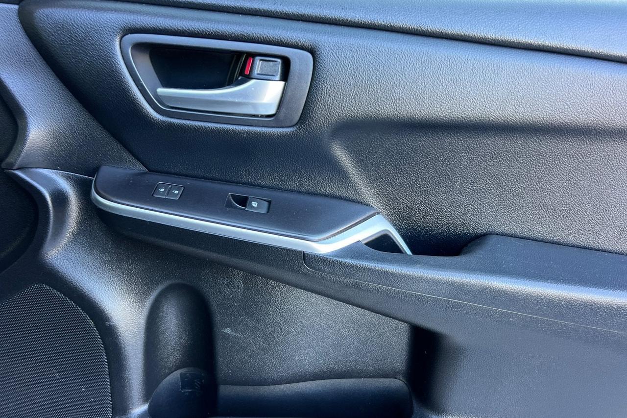 2016 Toyota Camry SE Roseville CA