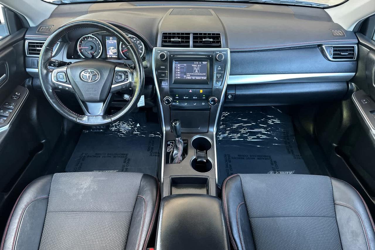 2016 Toyota Camry SE