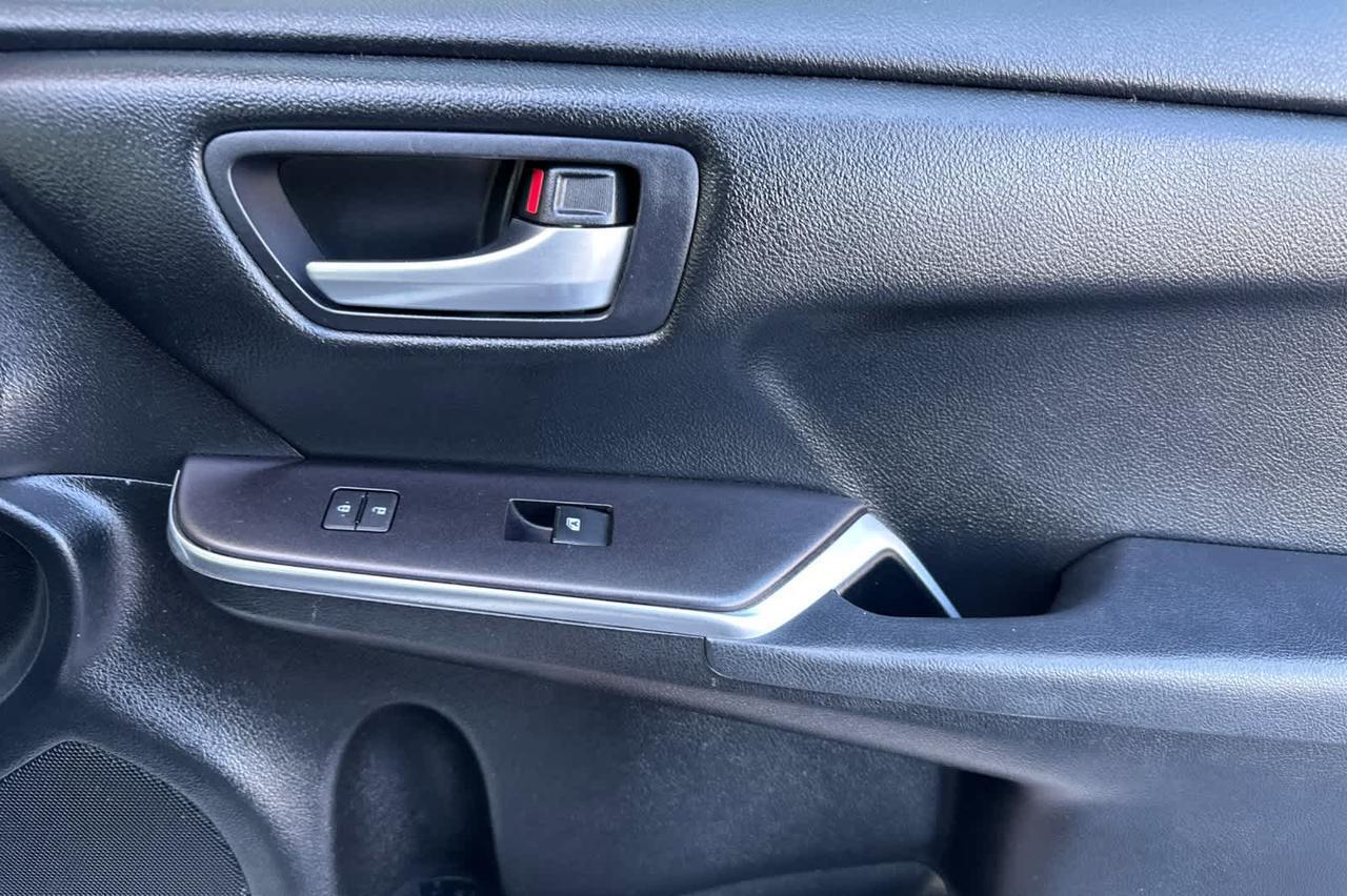 2016 Toyota Camry SE Roseville CA