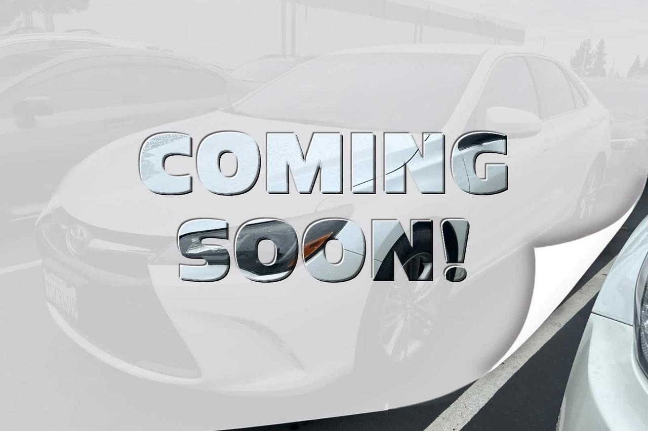 2016 Toyota Camry SE