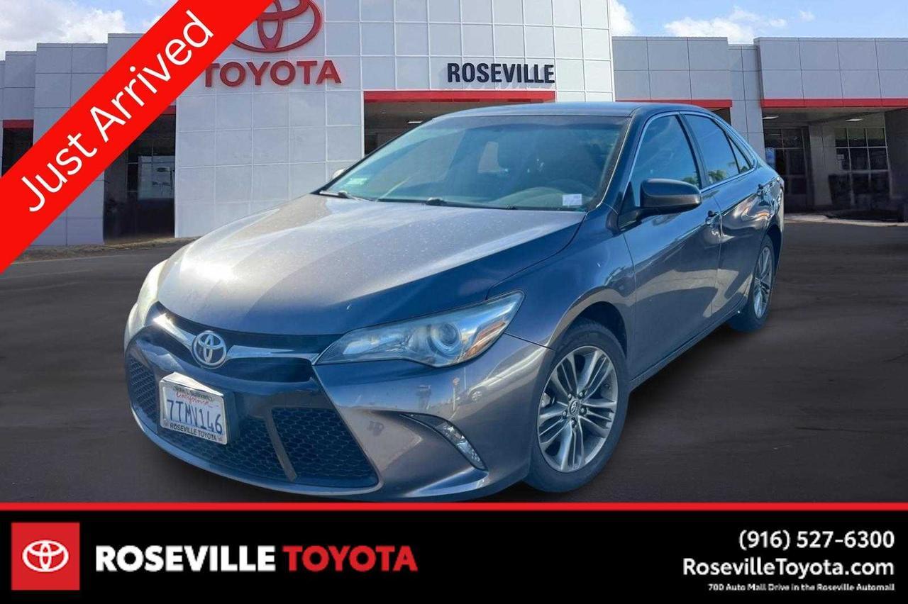 2016 Toyota Camry SE