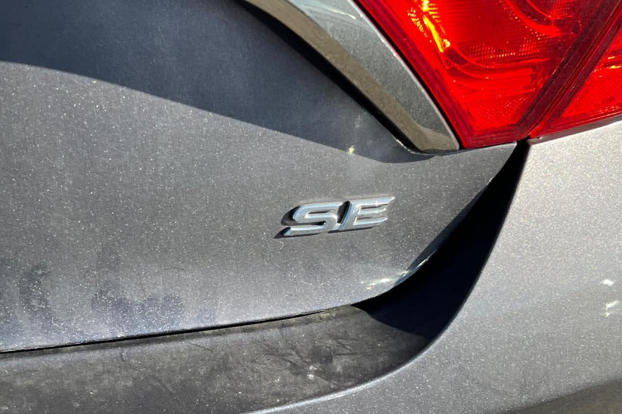 2016 Toyota Camry SE Roseville CA