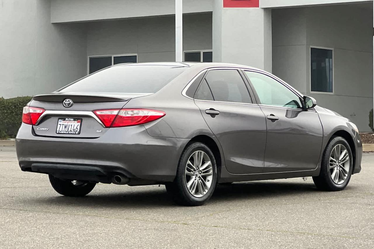 2016 Toyota Camry SE