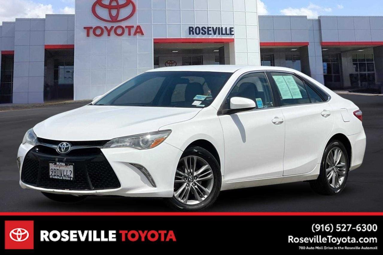 2016 Toyota Camry SE