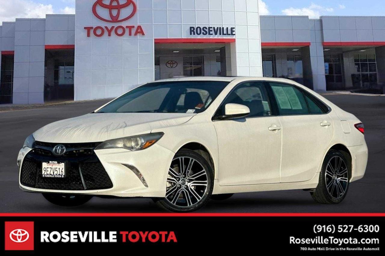 2016 Toyota Camry SE