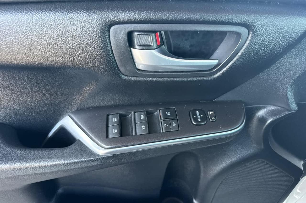 2016 Toyota Camry SE Roseville CA