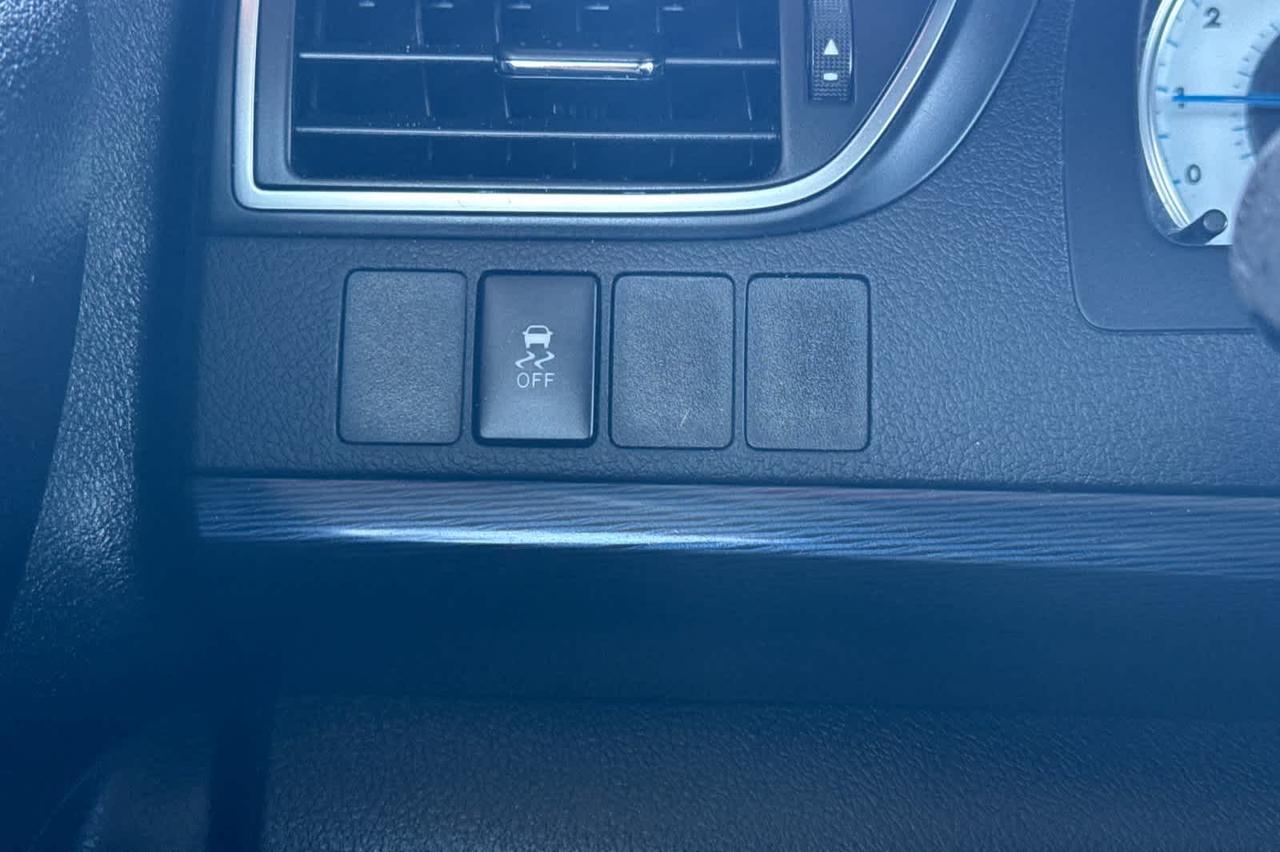 2016 Toyota Camry SE Roseville CA