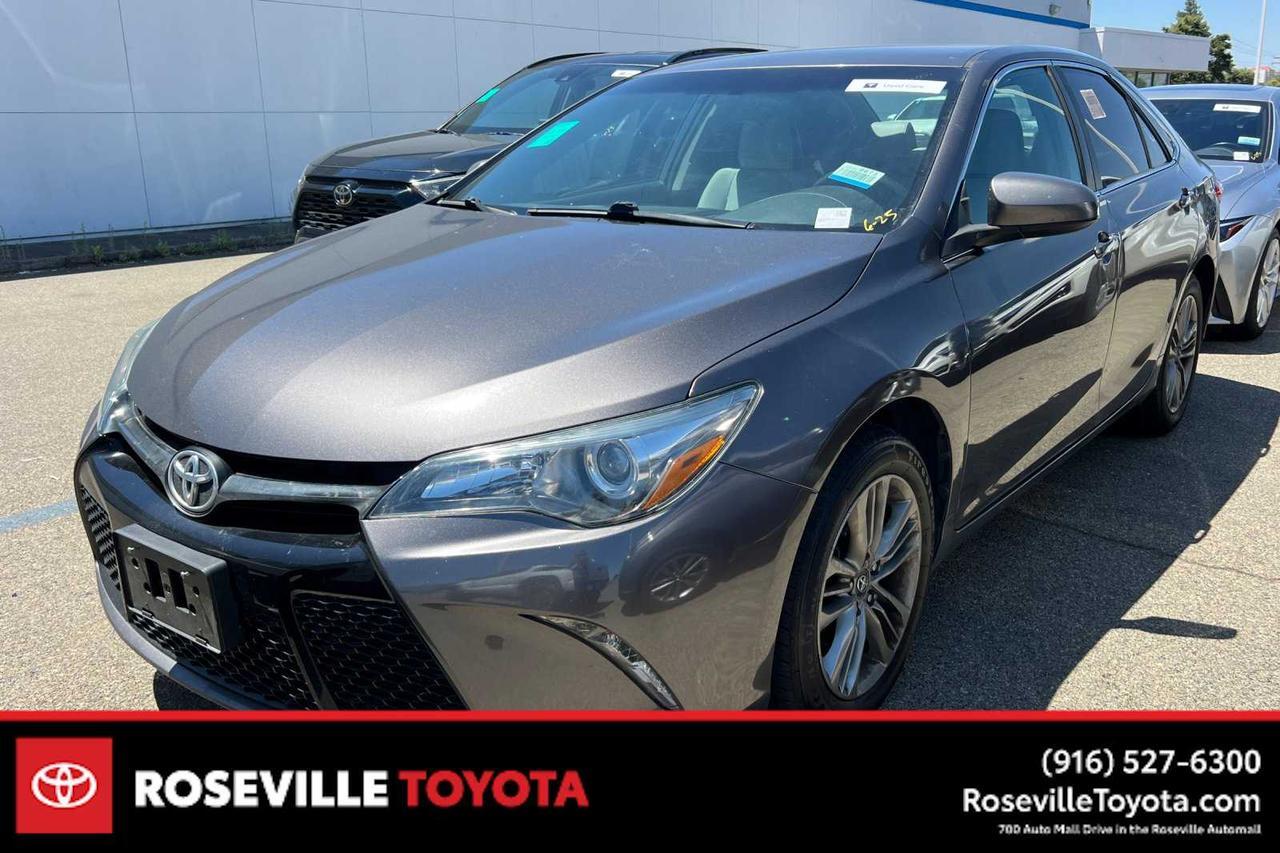2016 Toyota Camry SE