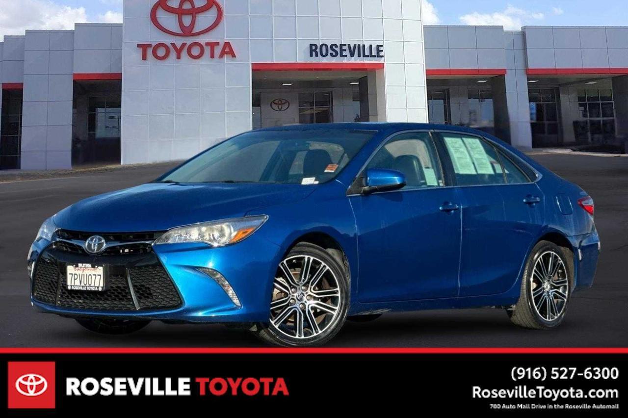 2016 Toyota Camry SE