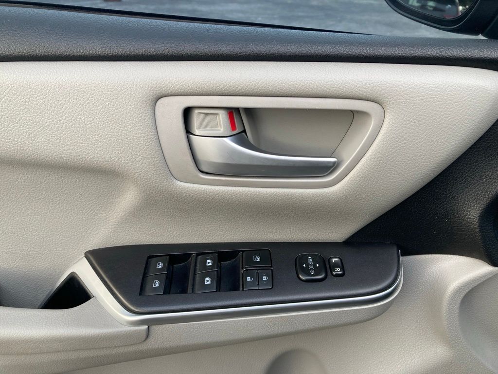 2016 Toyota Camry SE San Antonio TX