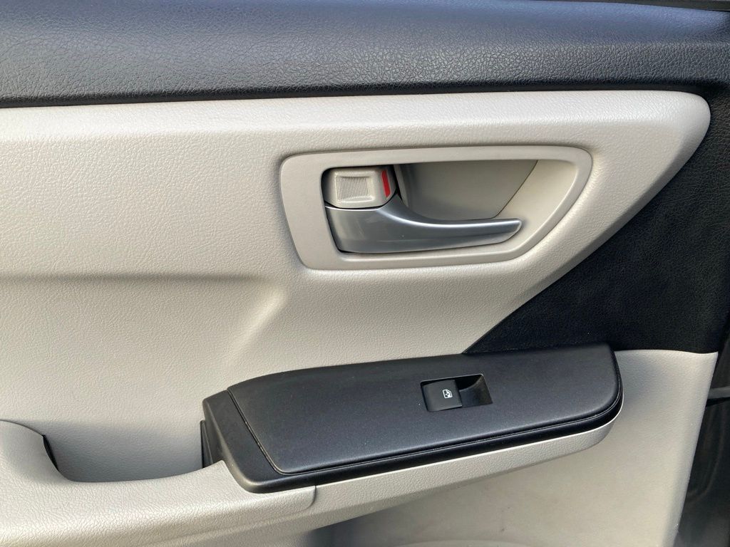 2016 Toyota Camry SE San Antonio TX